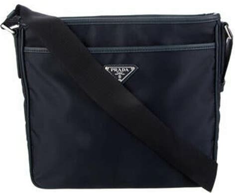 prada tessuto saffiano messenger bag